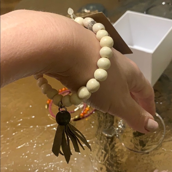 3/$15 wooden bead Bracelet - Picture 5 of 9